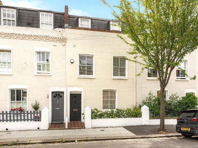 House for sale in Clapham Junction, Greater London