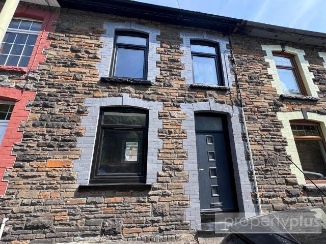 House for sale in Ynyshir, Wales
