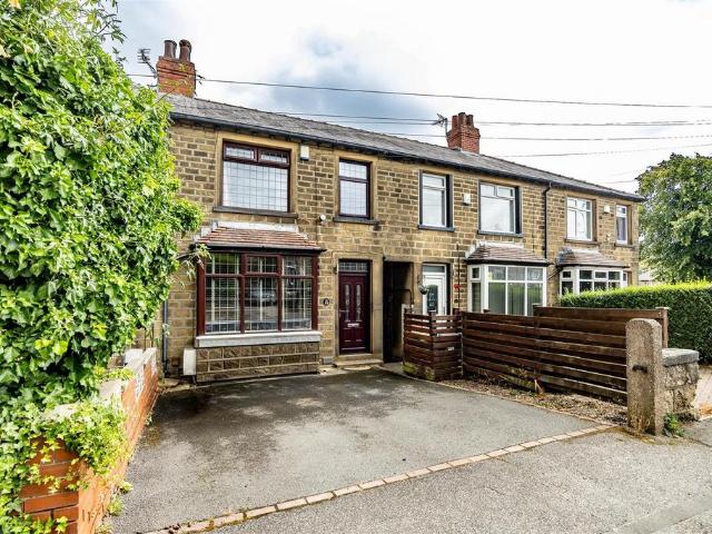 House for sale in Milnsbridge, West Yorkshire