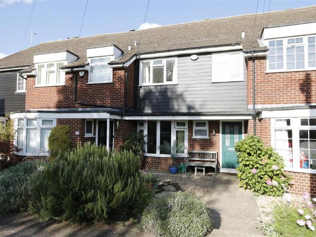House for sale in Meppershall, Central Bedfordshire
