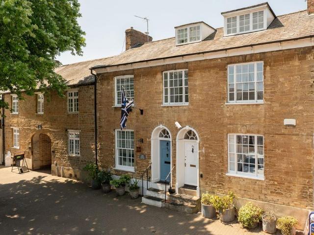 House for sale in Olney