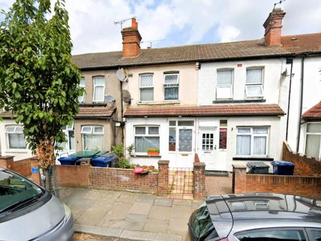 House for sale in London Borough of Ealing, Greater London