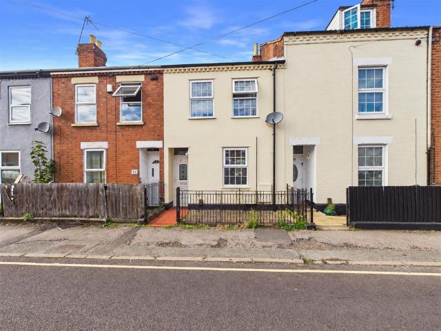 House for sale in Barton, Gloucester