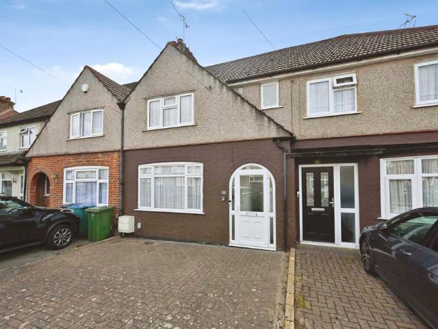 House for sale in Kingswood, Watford