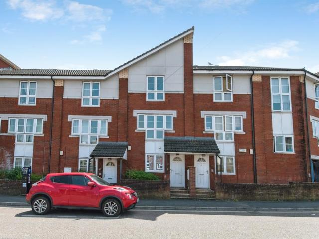 House for sale in Watergate, Devon