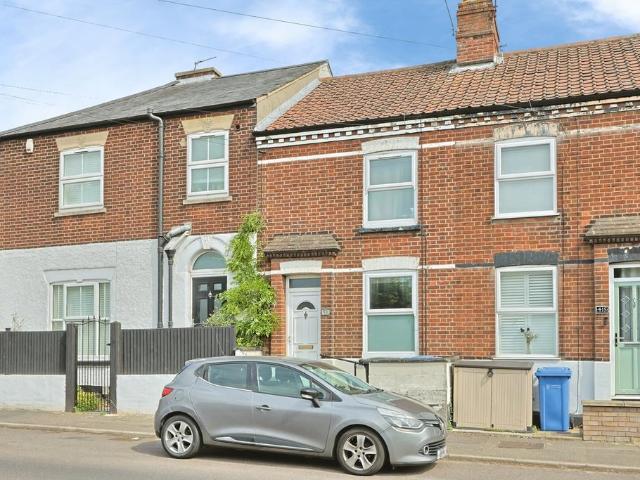 House for sale in New Catton, East Bank
