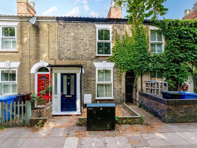 House for sale in Heigham Grove, East Bank