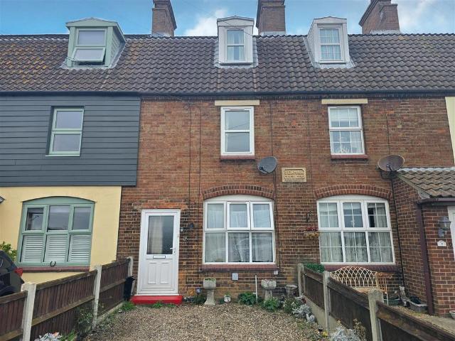 House for sale in Hopton-on-Sea, Stokesby