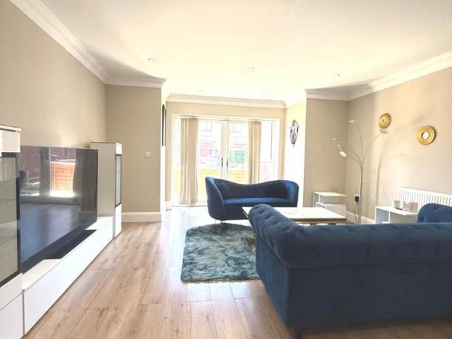 House for sale in Lower Halliford, Surrey