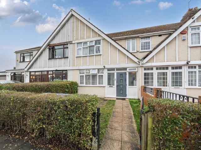 House for sale in Kenton, Greater London
