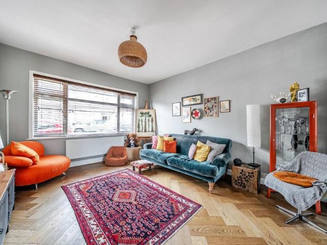 House for sale in London Borough of Croydon, Thornton Heath