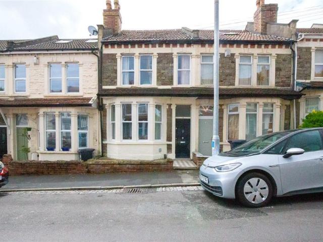 House for sale in Horfield, Feckenham