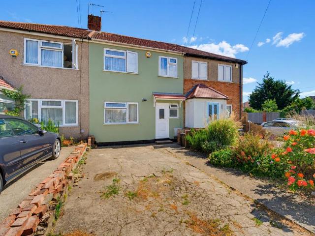 House for sale in Yeading, Greater London