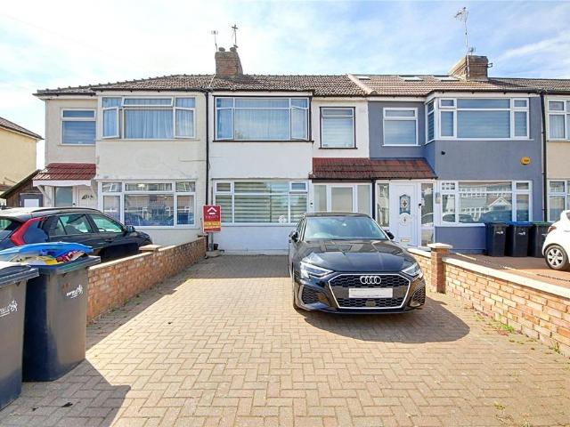 House for sale in Greater London