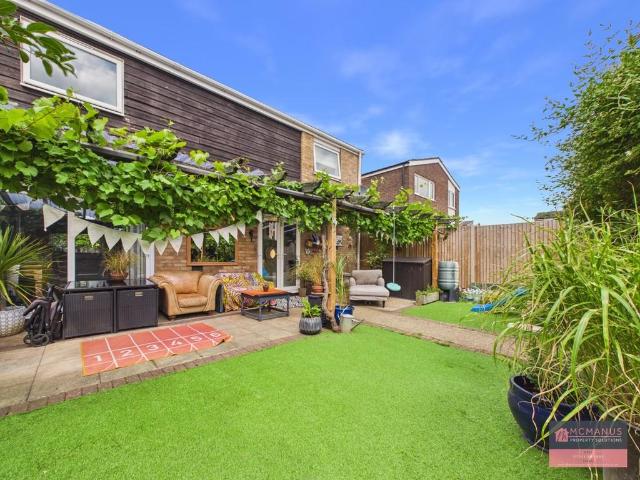 House for sale in St Nicholas, Shephall
