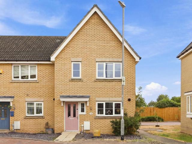 House for sale in Steeple View, Essex