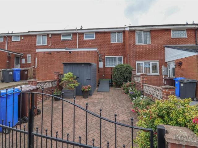 House for sale in Norfolk Park, Sheffield