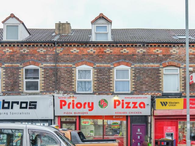 House for sale in Cabbage Hall, Calderstones