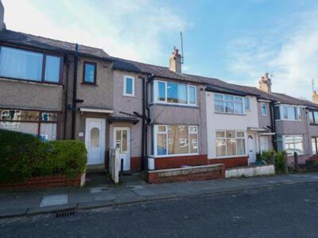 House for sale in Greaves, Bare
