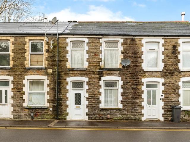 House for sale in Cimla, Neath