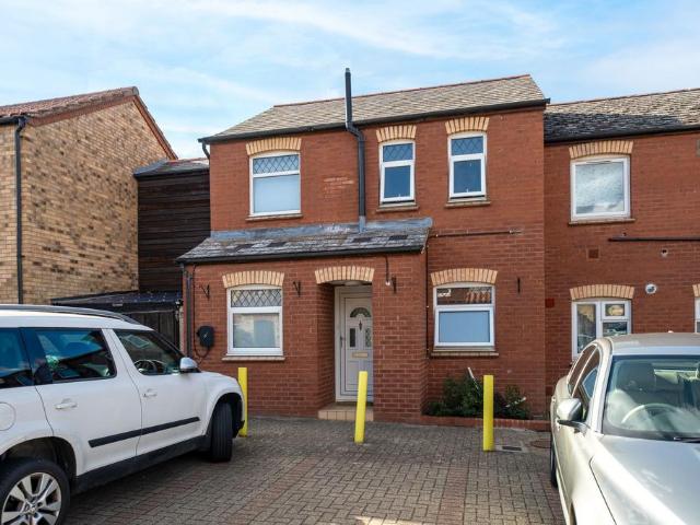 House for sale in Barnwell, Arbury