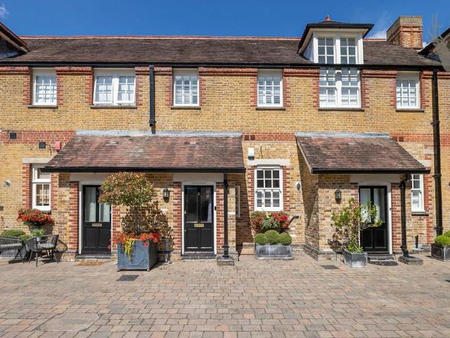 House for sale in Clatterford End, Epping Forest