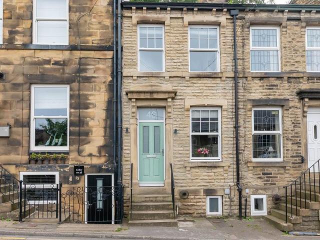 House for sale in Holme Valley, Holmfirth