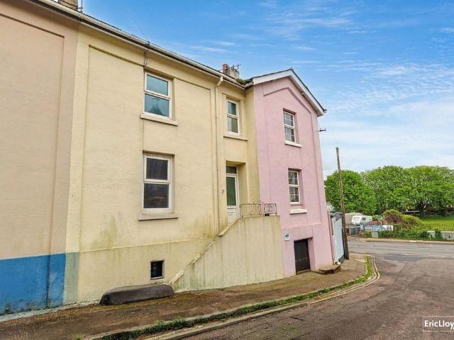 House for sale in Goodrington, Livermead
