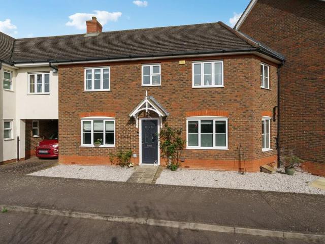 House for sale in Henlow, Bedfordshire