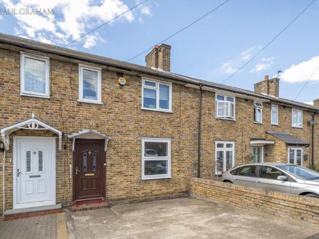 House for sale in Rosehill, Greater London