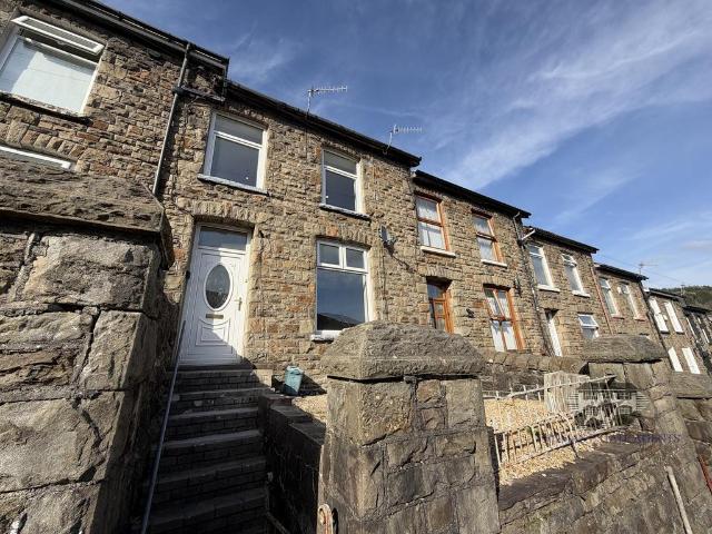 House for sale in Cwm Clydach, Gelli
