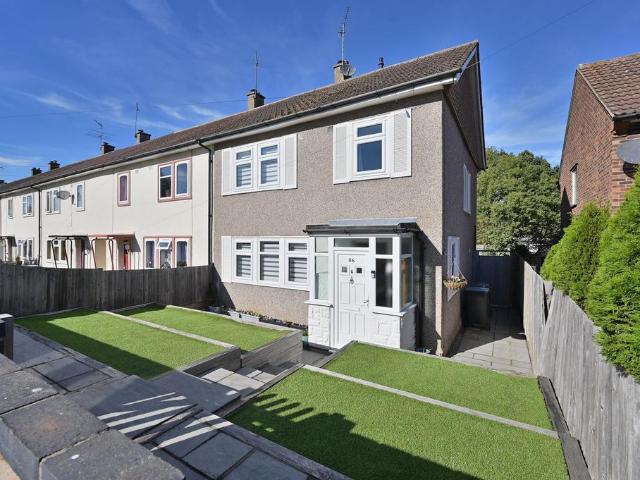 House for sale in Carpenders Park, Three Rivers