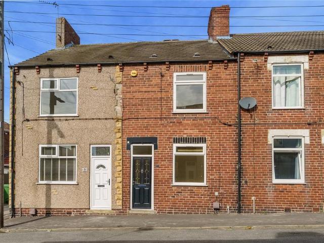 House for sale in North Featherstone, Wakefield