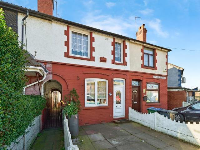 House for sale in Harvills Hawthorn, Hill Top