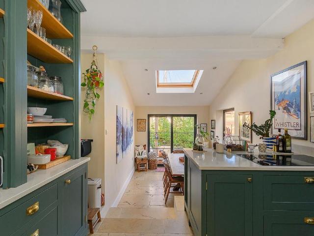 House for sale in Cumberland Basin, Bristol