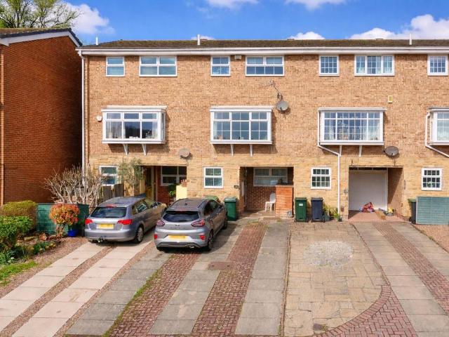 House for sale in Baildon
