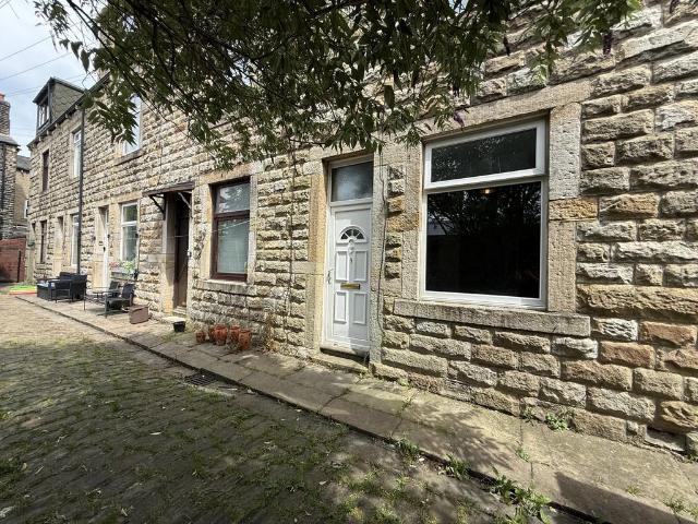 House for sale in Cross Stone, Todmorden