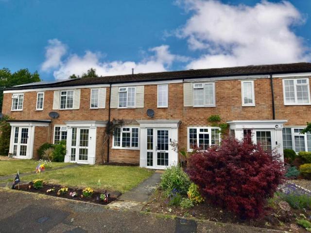 House for sale in Yateley, Yateley