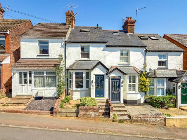 House for sale in Hammerfield, Pouchen End