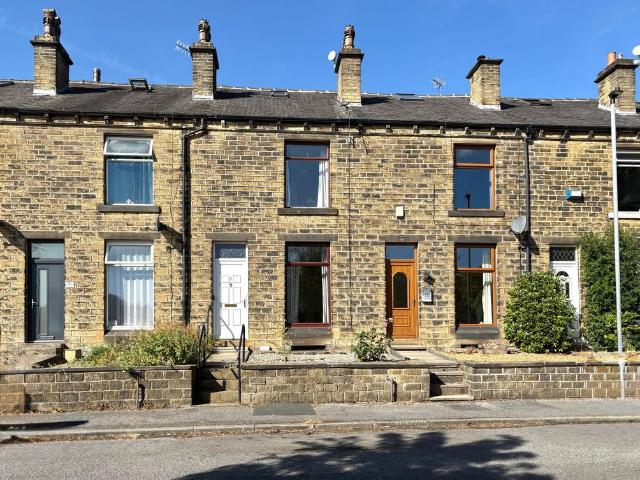 House for sale in Milnsbridge, West Yorkshire