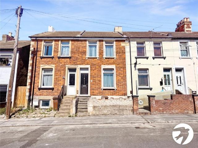 House for sale in Luton, Chatham