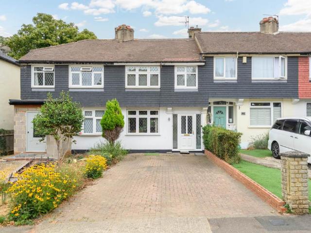 House for sale in Tolworth, Greater London