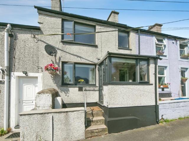House for sale in Cilfodan, Bethesda