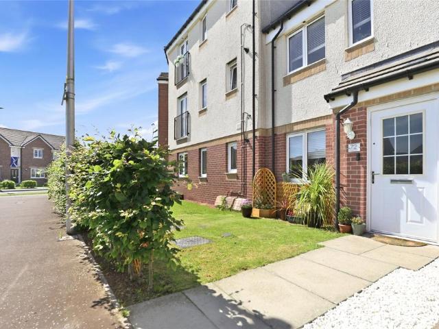 House for sale in Bishopton, Scotland