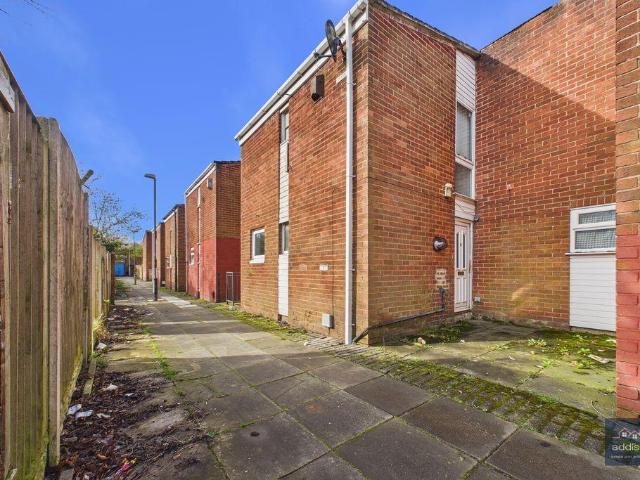 House for sale in Tawd Bridge, Roby Mill