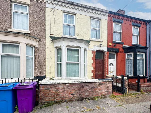 House for sale in Fairfield, Calderstones