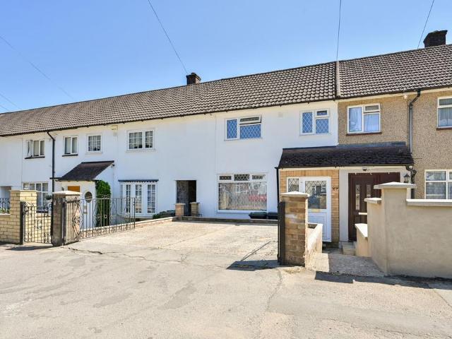 House for sale in Watford Rural, Batchworth