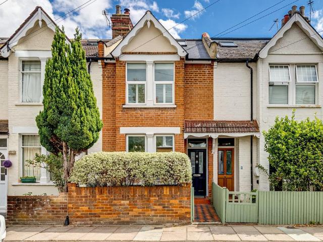 House for sale in Motspur Park, Greater London