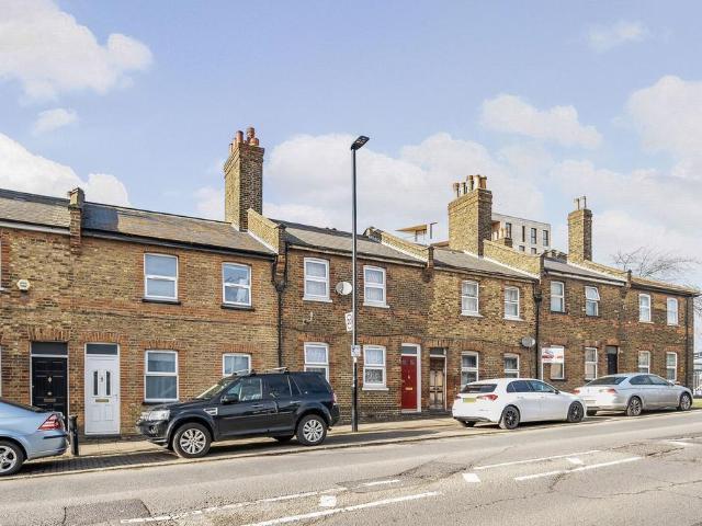 House for sale in London Borough of Ealing, Greater London