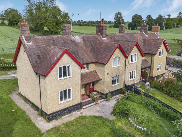 House for sale in King's Walden, Hertfordshire